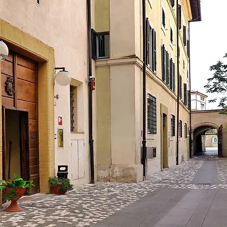 Palazzo Pierantoni Хостел Фолиньо