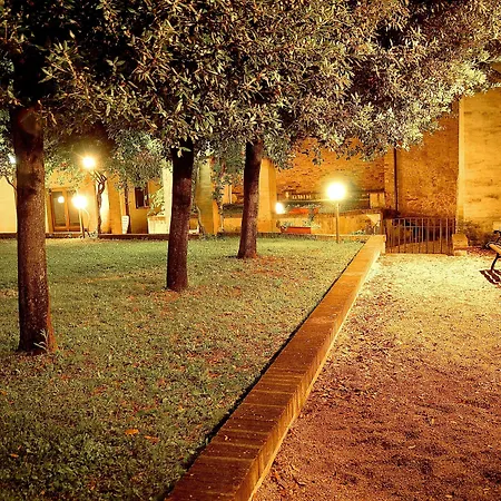 Palazzo Pierantoni Фолиньо