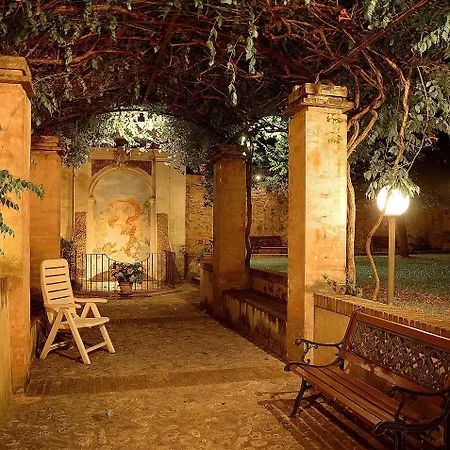 Palazzo Pierantoni Хостел Фолиньо