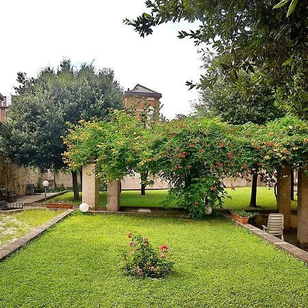 ホステル Palazzo Pierantoni *