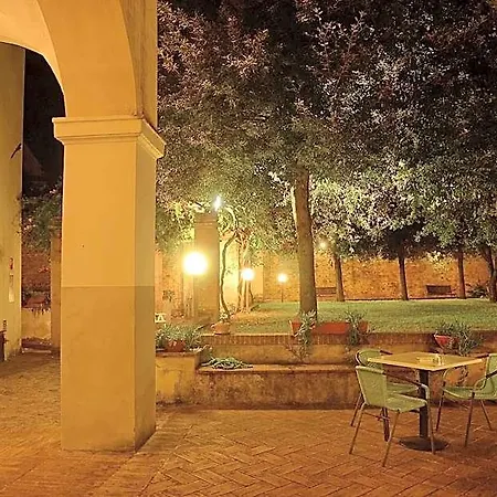 Palazzo Pierantoni Hostel