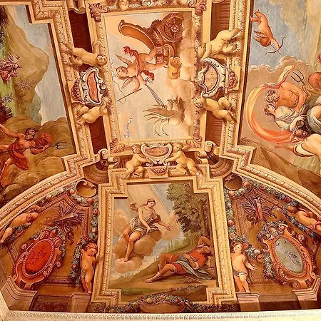 Palazzo Pierantoni Hostel