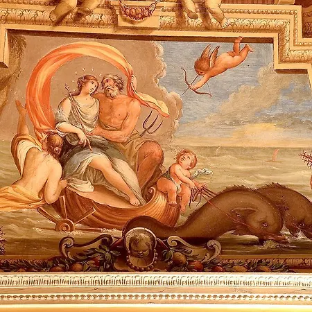 Palazzo Pierantoni Хостел *