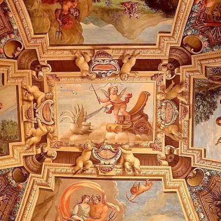 Хостел Palazzo Pierantoni Фолиньо