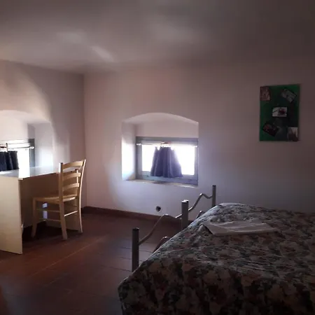 ホステル Palazzo Pierantoni フォリーニョ