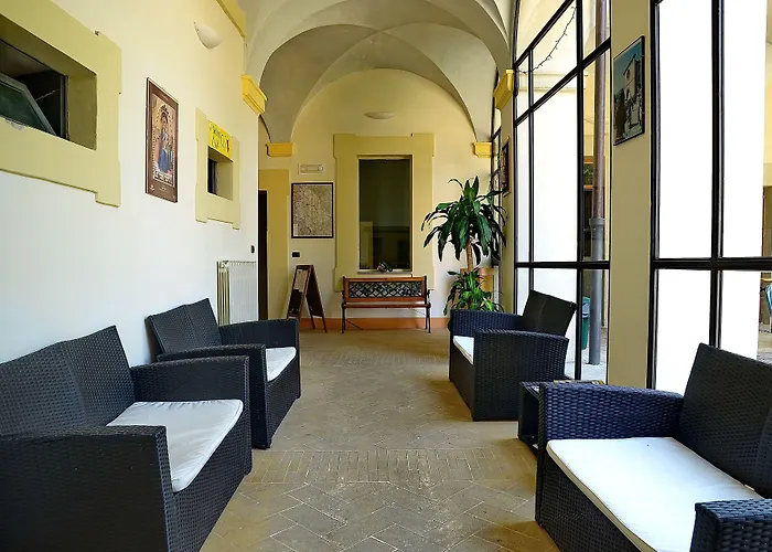 Palazzo Pierantoni Hostel *