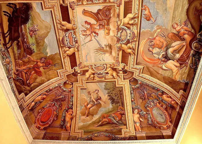 Palazzo Pierantoni Hostel