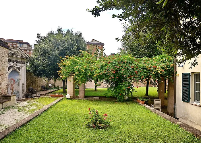 Hostel Palazzo Pierantoni *